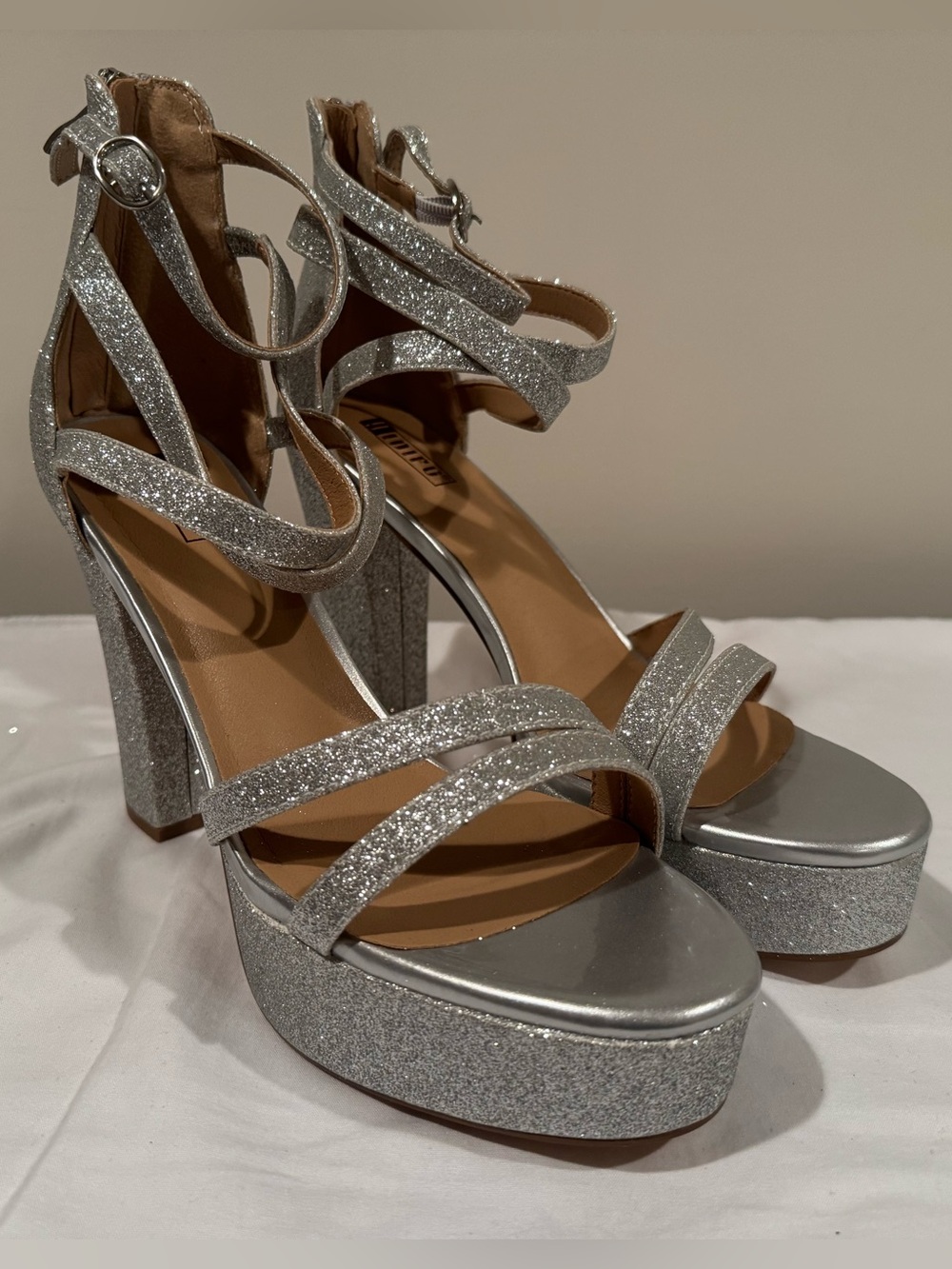 IDIFU Silver Glitter Strappy Platform Block Heel Sandals Size 11